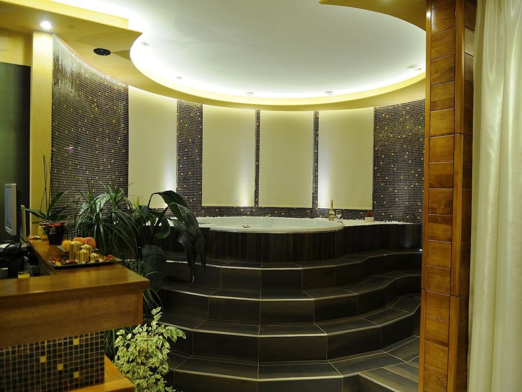 Villa I Spa Stevic เวลิโก กราดิชเต ภายนอก รูปภาพ